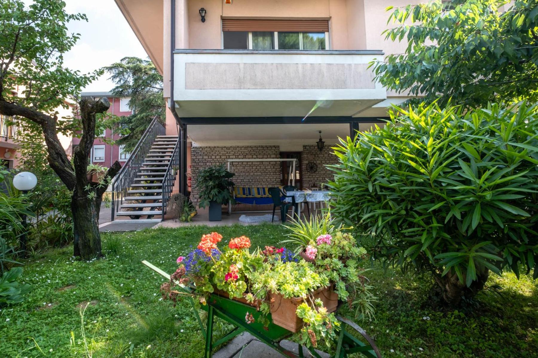 Appartamento Zia Cecilia Desenzano del Garda Eksteriør billede
